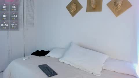 aleexiiaa online show from October 2025 12:24:01 PM