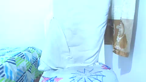 Snapshot of alehott chatting on September 2025 11:50:02 PM AleHot online show from September 2025 11:50:02 PM