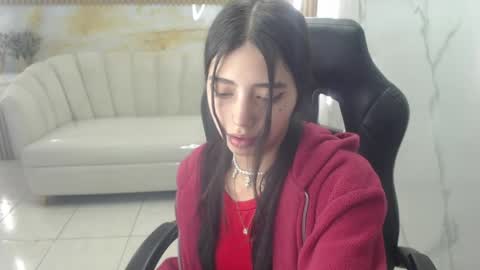 Snapshot of alehp_rose_s chatting on April 2026 01:41:02 PM Ale online show from April 2026 01:41:02 PM