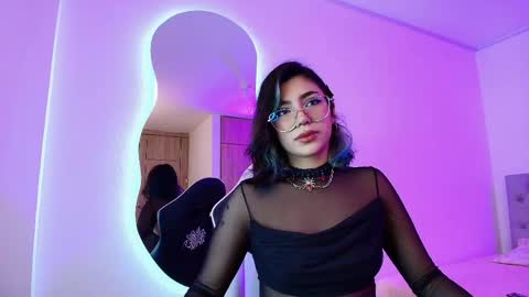 A L E J A  online show from May 2026 12:11:02 PM