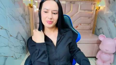 Aleja  online show from June 2026 07:47:01 PM