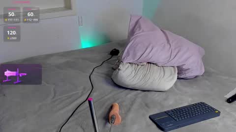 Snapshot of aleja_rossi chatting on February 2026 03:08:01 PM Aleja online show from February 2026 03:08:01 PM