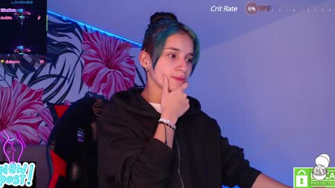 Snapshot of alejabeltran chatting on February 2025 01:09:02 PM Aleja online show from February 2025 01:09:02 PM