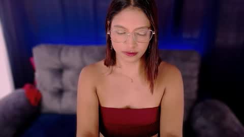 Aleja Harker  online show from January 2026 04:56:01 PM