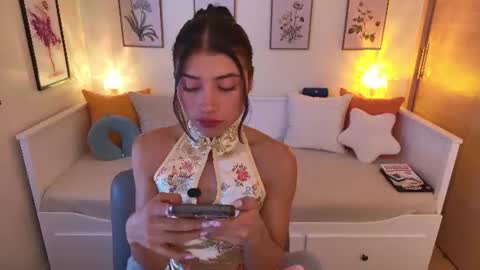 Snapshot of alejandhra chatting on July 2026 12:30:02 PM Alejandhra online show from July 2026 12:30:02 PM