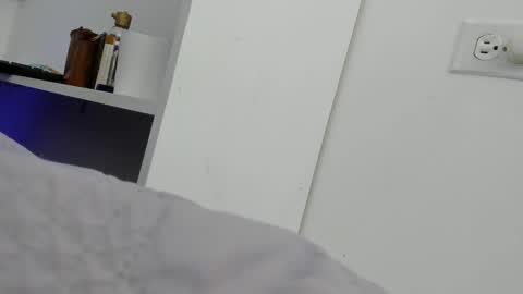 Alejandra online show from October 2025 04:40:02 AM