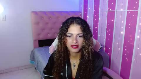 alejandra online show from October 2025 02:13:01 PM