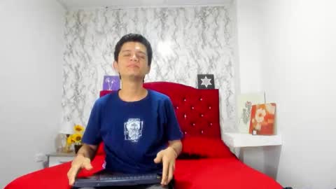 ALEJANDRA JAMES online show from April 2026 12:10:01 PM