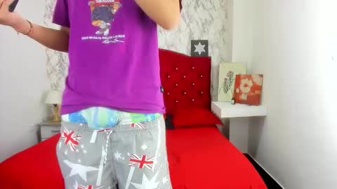 ALEJANDRA JAMES online show from April 2026 11:13:01 AM