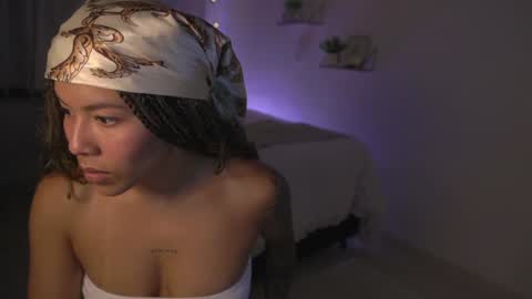 Snapshot of alejandra_kiss98 chatting on January 2025 01:34:02 AM O.F alejandra h1998 stream 300 pm - 1100 pm online show from January 2025 01:34:02 AM