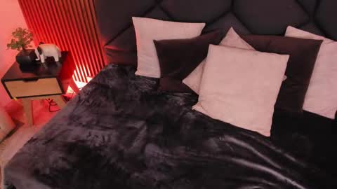 Aleja  online show from January 2026 08:47:01 PM