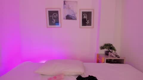 Alejandra online show from March 2026 02:11:02 PM