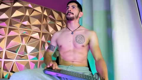 Alejo  online show from January 2026 08:11:02 PM