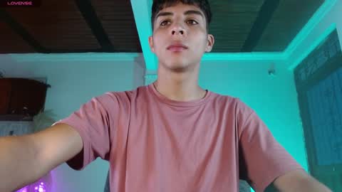 Snapshot of alejito_collins1 chatting on January 2025 06:36:02 PM Alejo online show from January 2025 06:36:02 PM