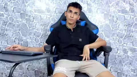 alejo peverell online show from March 2026 07:06:01 PM