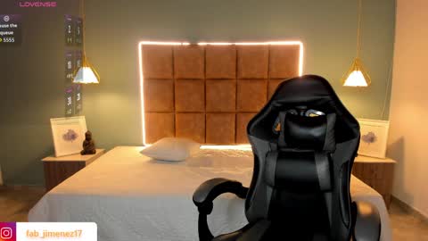 ALejoo Saenz online show from April 2026 01:14:01 AM