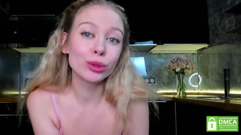 Snapshot of aleksa_cutie chatting on January 2025 12:07:02 PM Next stream - 2 dec - online show from January 2025 12:07:02 PM