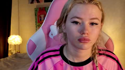 Lexi online show from December 2024 04:38:02 AM