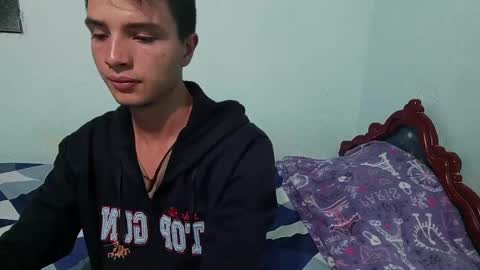 Snapshot of aleo_011 chatting on December 2024 01:51:01 AM Alejandro online show from December 2024 01:51:01 AM