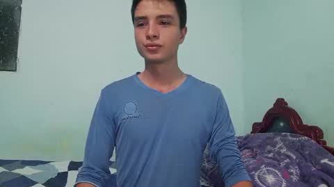 Snapshot of aleo_011 chatting on January 2025 02:10:02 AM Alejandro online show from January 2025 02:10:02 AM