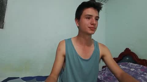 Snapshot of aleo_011 chatting on January 2025 01:32:01 AM Alejandro online show from January 2025 01:32:01 AM