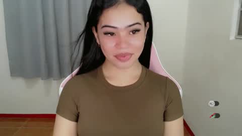 Snapshot of alesha_vibe_me chatting on January 2025 06:13:01 AM alesha_vibe_me online show from January 2025 06:13:01 AM