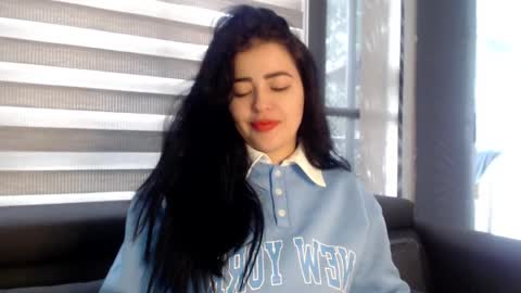 Snapshot of aleska__bell chatting on February 2025 01:27:02 PM Aleska online show from February 2025 01:27:02 PM