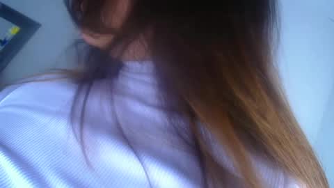 QUEEN OFF MILk  IM BACK  15 NOV online show from September 2025 04:06:02 PM