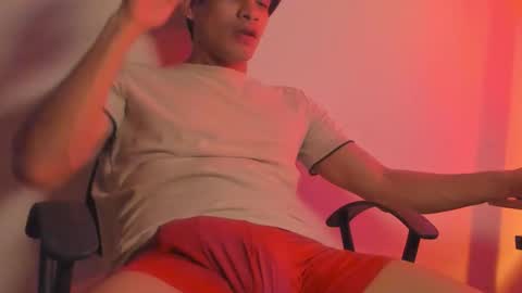 aless online show from February 2026 02:18:01 AM