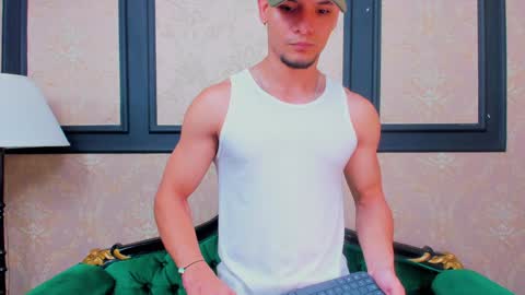 Alessandro King online show from January 2025 12:04:02 PM