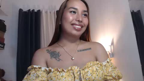 Snapshot of alessandramore chatting on May 2026 07:03:01 AM Alessandra online show from May 2026 07:03:01 AM