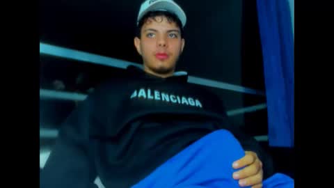 Alessandro online show from October 2025 06:20:02 AM