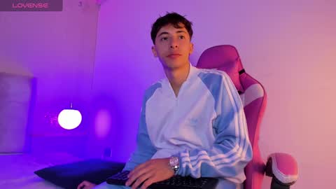 Alessandro Dybala online show from December 2024 12:19:02 PM