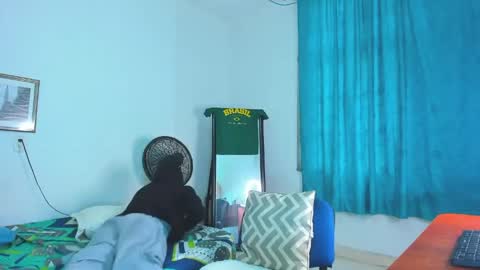 Alessandro Dybala online show from April 2026 12:31:01 PM