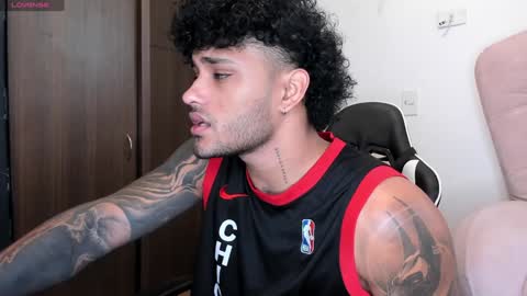 Alessandro Vanni online show from December 2024 12:06:01 PM