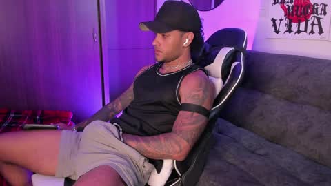 Alessandro Vanni online show from April 2026 01:48:02 PM