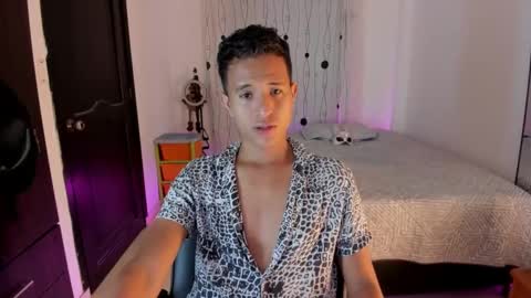 Snapshot of alessandro_wizard chatting on January 2025 11:03:01 PM Alessandro online show from January 2025 11:03:01 PM