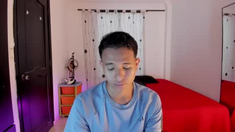 Snapshot of alessandro_wizard chatting on February 2025 06:58:01 PM Alessandro online show from February 2025 06:58:01 PM