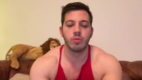 Snapshot of alessandrobuilder chatting on December 2024 11:10:01 PM Alessandrobuilder online show from December 2024 11:10:01 PM