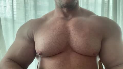 Snapshot of alessandrobuilder chatting on September 2025 01:10:01 PM Alessandrobuilder online show from September 2025 01:10:01 PM