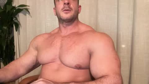 Snapshot of alessandrobuilder chatting on October 2025 07:59:01 PM Alessandrobuilder online show from October 2025 07:59:01 PM