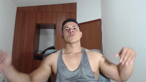 alessandromancini92 online show from November 2025 07:34:02 PM