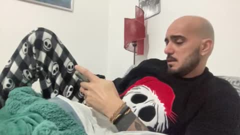 alessandromori91 online show from December 2025 07:40:02 PM