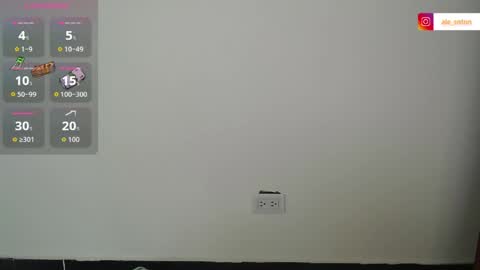 Snapshot of alessia_santorinni chatting on May 2026 07:08:02 PM alessia_santorinni online show from May 2026 07:08:02 PM