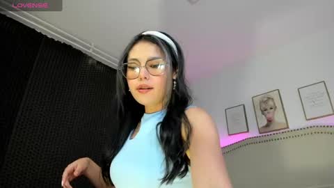 Alessia cruz online show from December 2024 10:34:01 AM