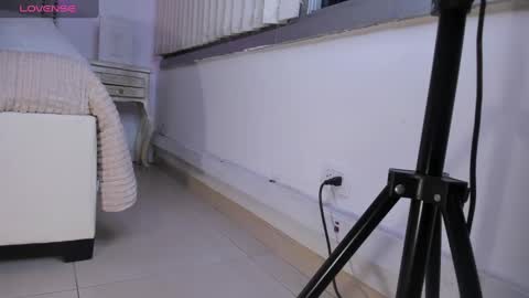 Alessia cruz online show from March 2025 10:37:02 AM