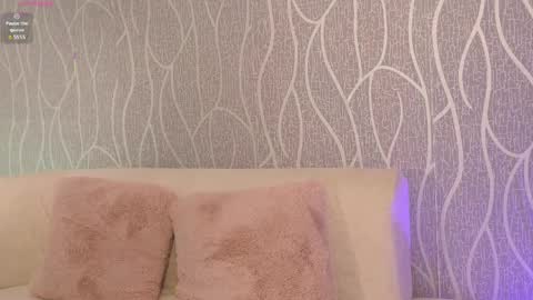 Alessia  online show from April 2026 09:37:01 PM