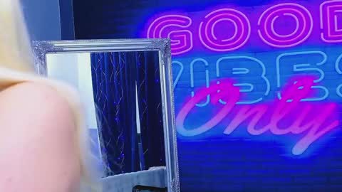 alessiacroft online show from April 2026 04:24:02 AM