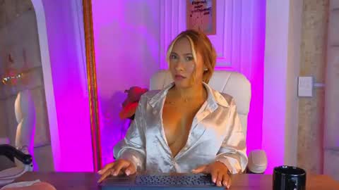 Snapshot of alessialondon chatting on June 2026 10:19:02 AM Alessia online show from June 2026 10:19:02 AM