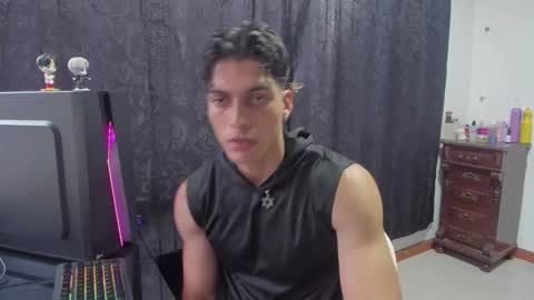 alessio Vale online show from March 2026 10:53:01 PM